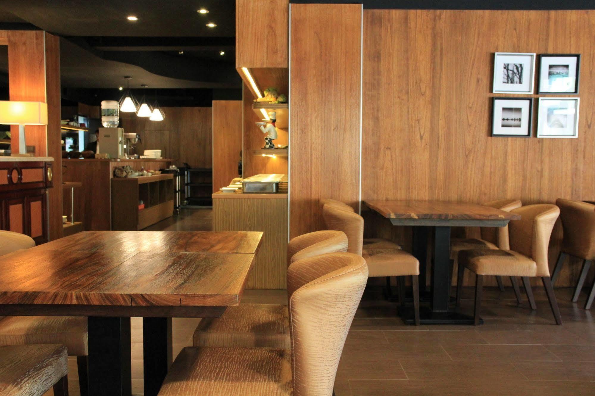 Hej Taipei Arena Hotel Ngoại thất bức ảnh