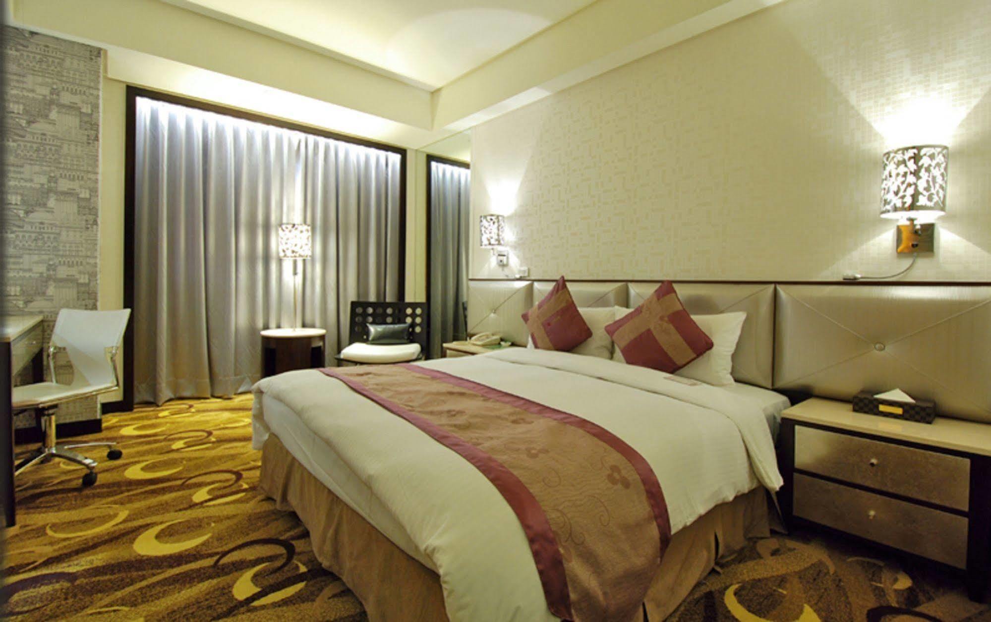 Hej Taipei Arena Hotel Ngoại thất bức ảnh