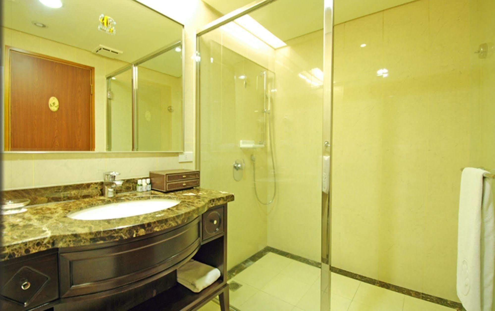 Hej Taipei Arena Hotel Ngoại thất bức ảnh